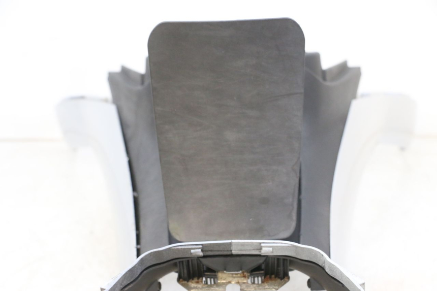 photo de FAIRING TANK PIAGGIO MP3 RL 250 (2006 - 2010) - Supplementary product photo