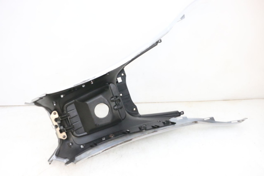 photo de FAIRING TANK PIAGGIO MP3 RL 250 (2006 - 2010) - Product overview