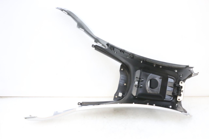 photo de FAIRING TANK PIAGGIO MP3 RL 250 (2006 - 2010) - Product overview