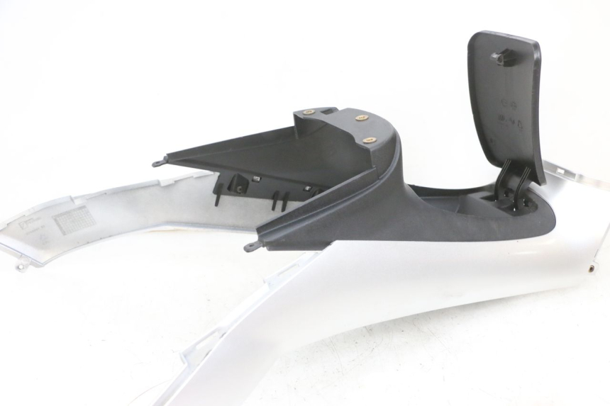 photo de FAIRING TANK PIAGGIO MP3 RL 250 (2006 - 2010) - Surface and material condition