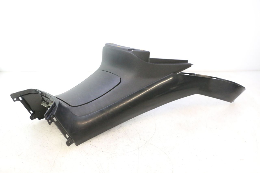 photo de FUEL TANK PANEL PIAGGIO MP3 500 (2011 - 2015) - Supplementary product photo