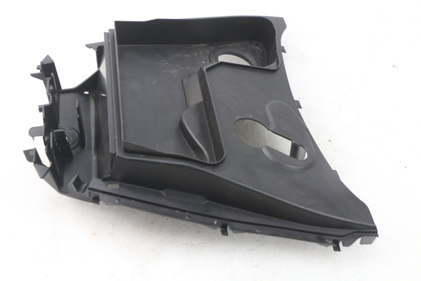 photo de FUEL TANK PANEL MBK MW TRYPTIK 125 (2017 - 2022) - Alternative perspective