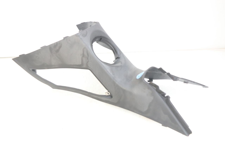 photo de FUEL TANK FAIRING GILERA NEXUS 125 (2007 - 2009) - High-resolution close-up