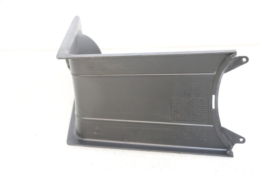 photo de FUEL TANK PANEL PIAGGIO NRG POWER PUREJET 50 (2018 - 2021) - Zoom on usage condition