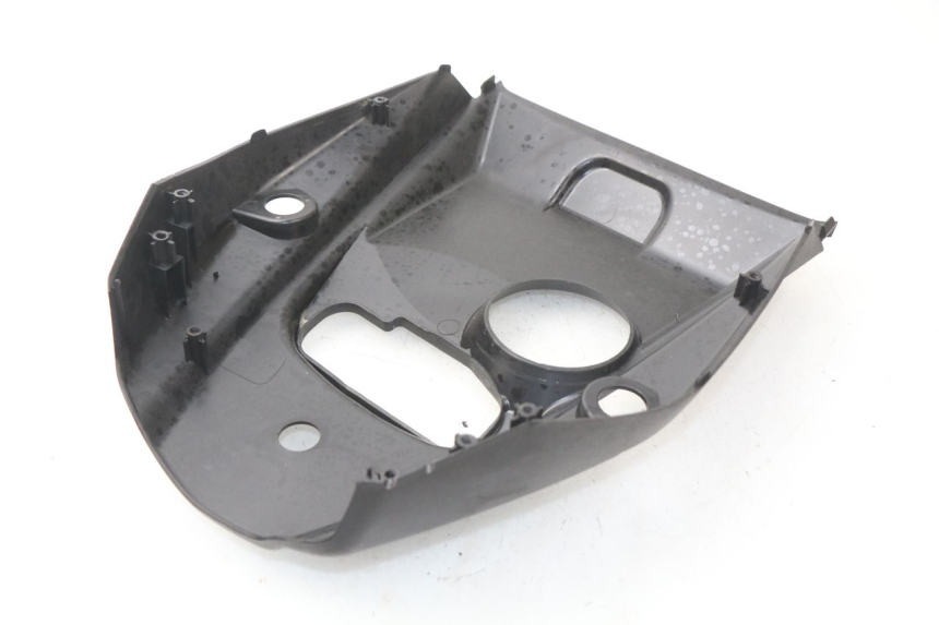 photo de FUEL TANK PANEL SYM ORBIT 2 4T 50 (2018 - 2022) - Zoom on usage condition