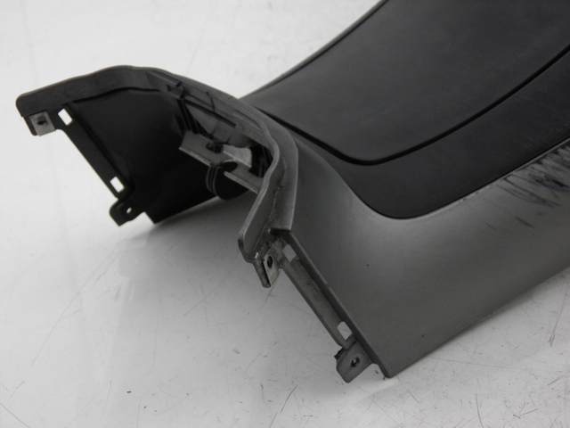 photo de FUEL TANK PANEL PIAGGIO MP3 RL 125 (2008 - 2009) - Surface and material condition