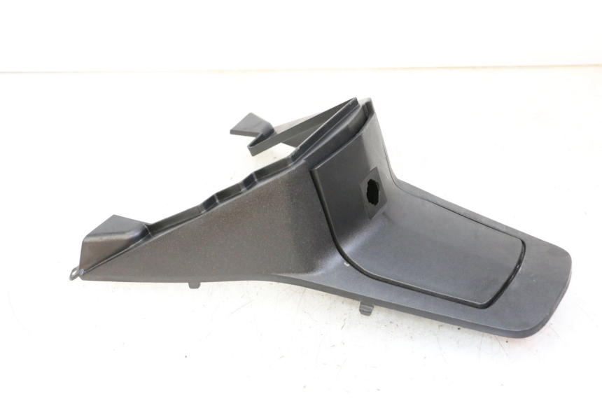 photo de FUEL TANK PANEL PEUGEOT SATELIS 125 (2013 - 2018) - Technical close-up