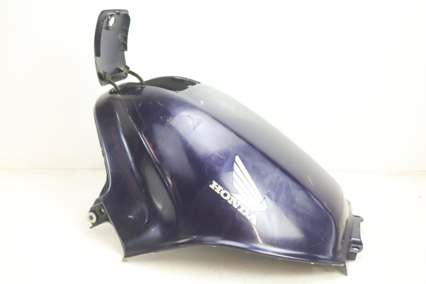 photo de FUEL TANK PANEL HONDA ST PAN EUROPEAN 1100 (1990 - 2002) - Distinctive features