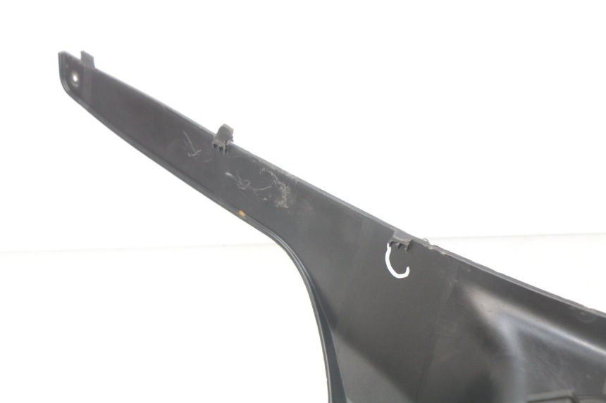 photo de FAIRING TANK PIAGGIO X7 125 (2007 - 2013) - Zoom on usage condition