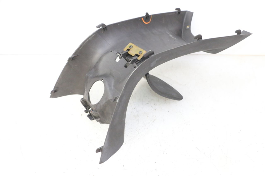 photo de FAIRING TANK PIAGGIO X9 EVOLUTION 125 (2003 - 2007) - Zoom on usage condition