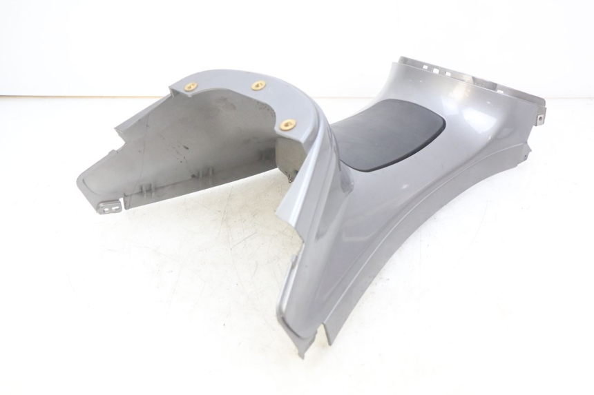 photo de FAIRING TANK PIAGGIO XEVO - X EVO 125 (2007 - 2017) - Technical close-up