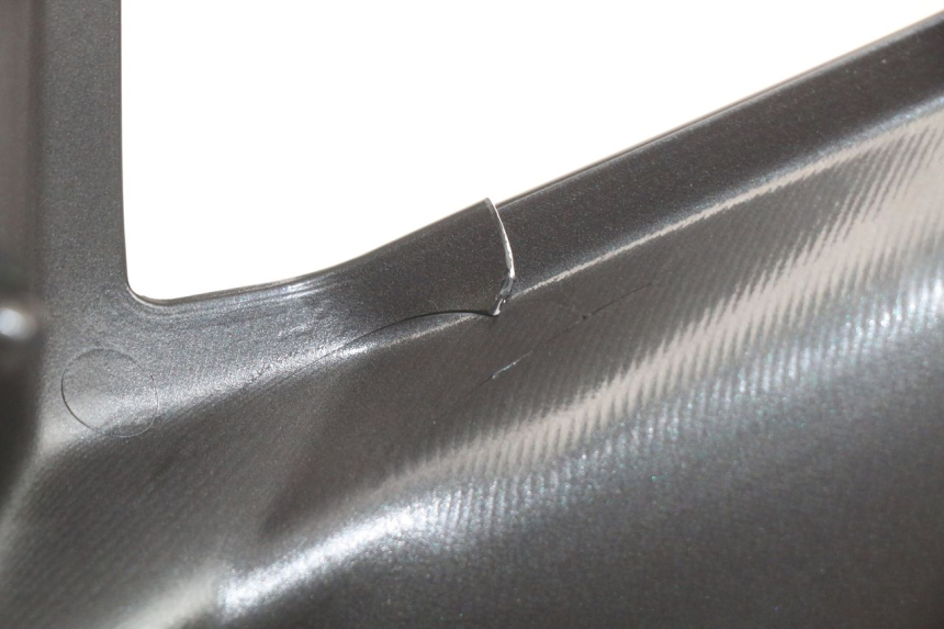photo de FUEL TANK PANEL KAWASAKI Z Z900 900 (2017 - 2019) - Distinctive features