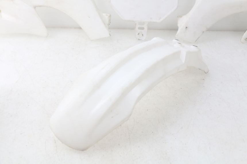 photo de COMPLETE FAIRING BODYWORK CCR DIRT BIKE 125 - Detailed visual inspection