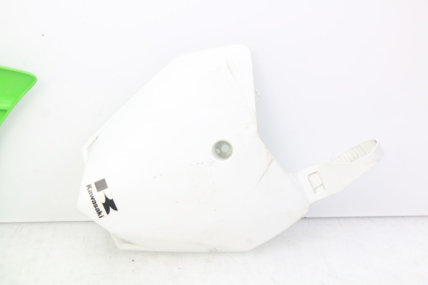 photo de COMPLETE FAIRING BODY KIT KAWASAKI KLX 110 (2010 - 2022) - High-resolution close-up