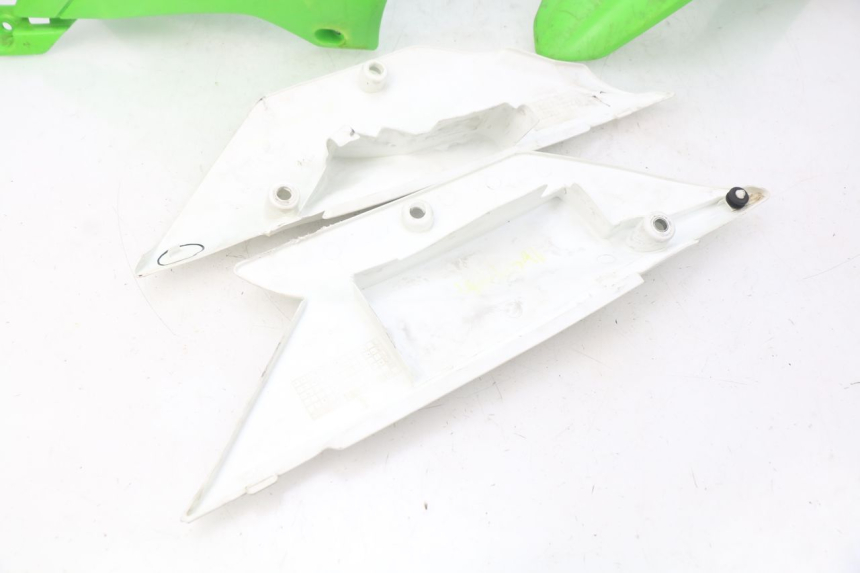 photo de COMPLETE FAIRING BODY KIT KAWASAKI KLX 110 (2010 - 2022) - Used quality zoom