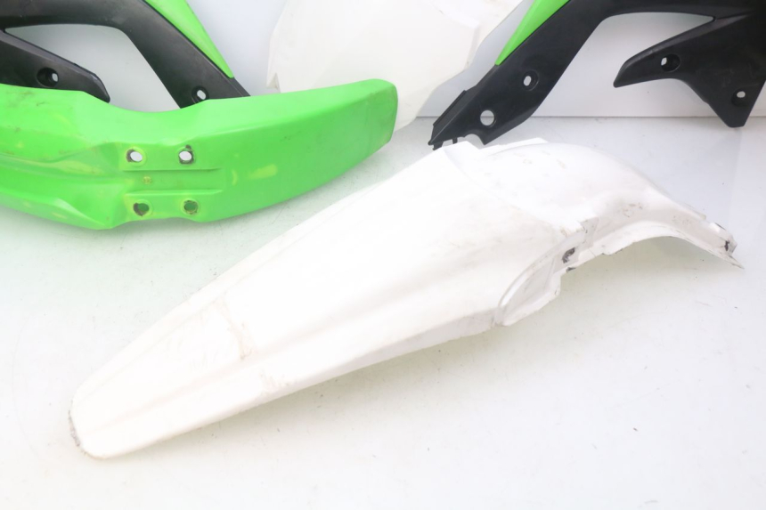 photo de COMPLETE FAIRING BODYWORK KAWASAKI KX F KXF 450 (2012 - 2015) - Focus on structure
