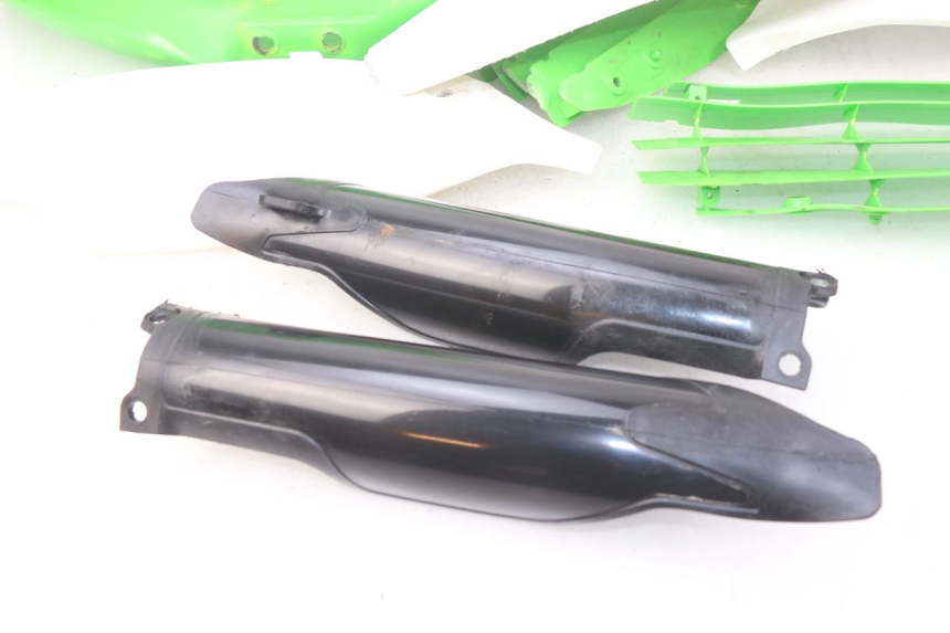 photo de COMPLETE FAIRING BODYWORK KAWASAKI KX F KXF 450 (2012 - 2015) - Zoom on usage condition