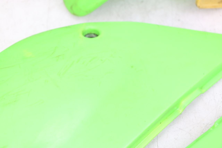 photo de COMPLETE FAIRING BODYWORK KAWASAKI KX 85 (2001 - 2013) - Technical close-up