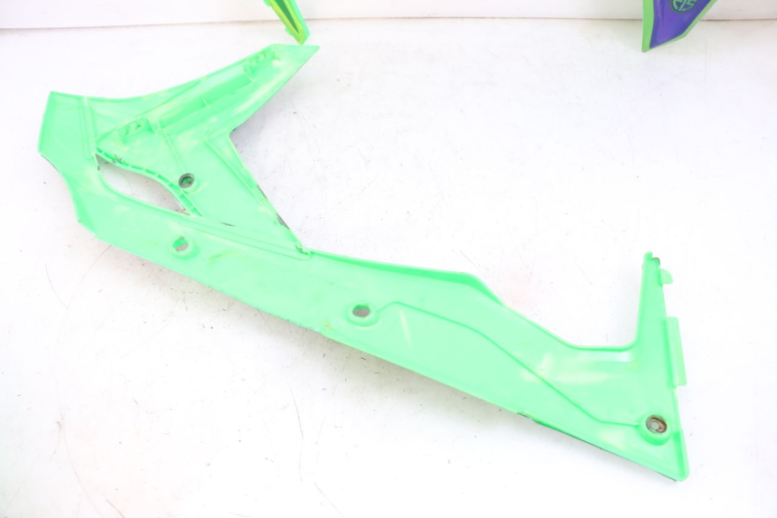 photo de COMPLETE FAIRING KAWASAKI KXF KX-F 250 (2017 - 2019) - Detailed visual inspection