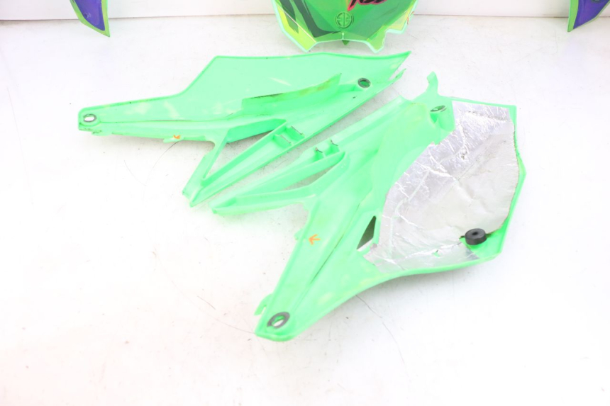 photo de COMPLETE FAIRING KAWASAKI KXF KX-F 250 (2017 - 2019) - Alternative perspective