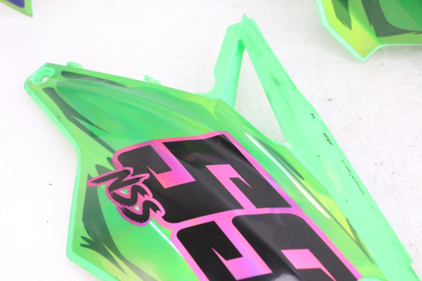 photo de COMPLETE FAIRING KAWASAKI KXF KX-F 250 (2017 - 2019) - Technical close-up