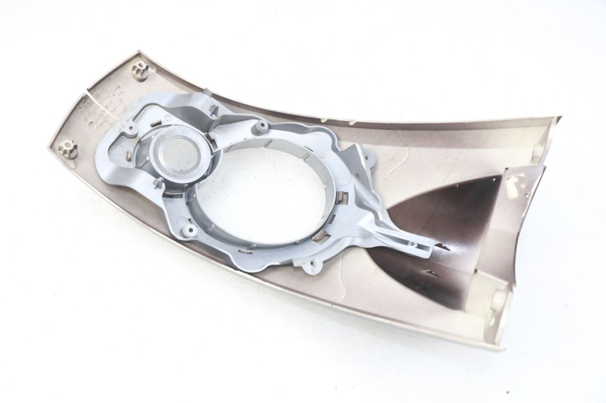 photo de COMPLETE FAIRING PEUGEOT LUDIX 50 (2008 - 2017) - Fixing points details