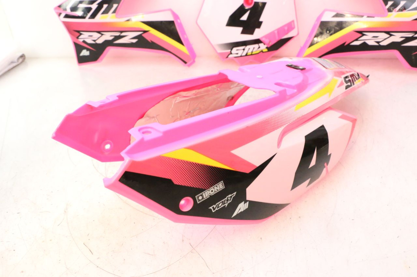 photo de COMPLETE FAIRING BODYWORK APOLLO RFZ 150 - Detailed visual inspection