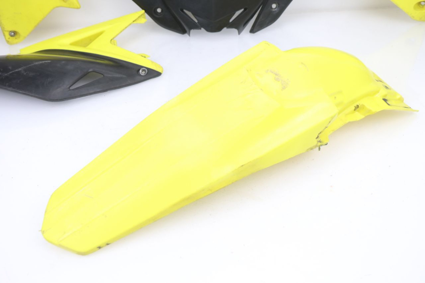 photo de COMPLETE FAIRING SUZUKI RM-Z RMZ 250 (2010 - 2016) - Surface and material condition