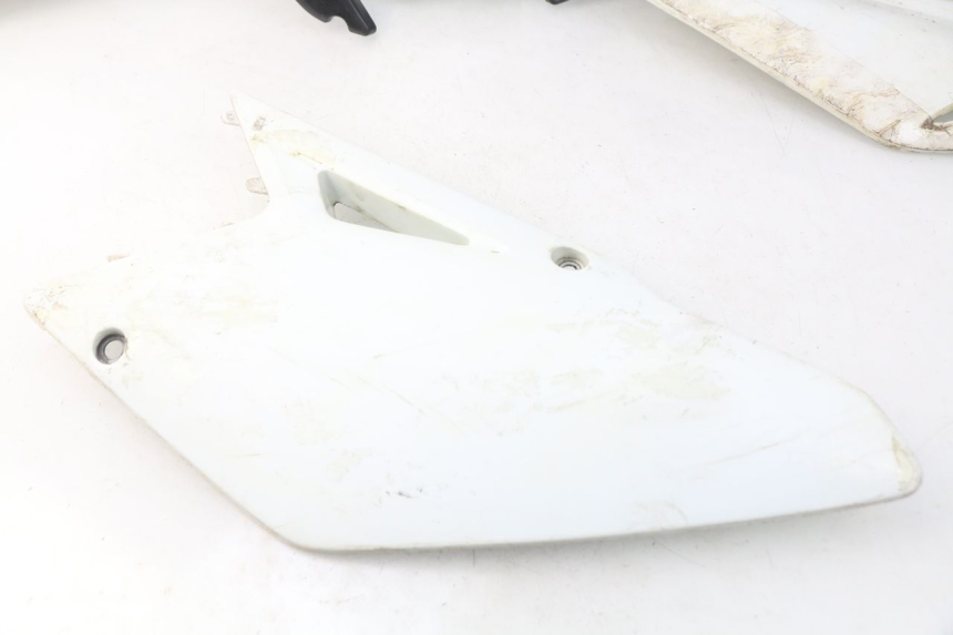 photo de COMPLETE FAIRING SUZUKI RMZ RM-Z 450 (2008 - 2011) - Distinctive features