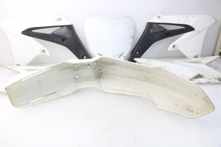 photo de COMPLETE FAIRING SUZUKI RMZ RM-Z 450 (2008 - 2011) - High-resolution close-up