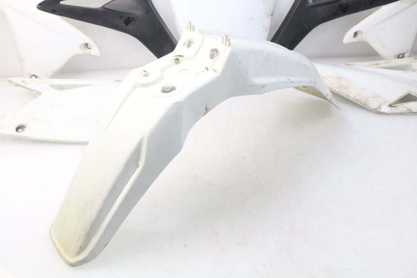 photo de COMPLETE FAIRING SUZUKI RMZ RM-Z 450 (2008 - 2011) - Supplementary product photo