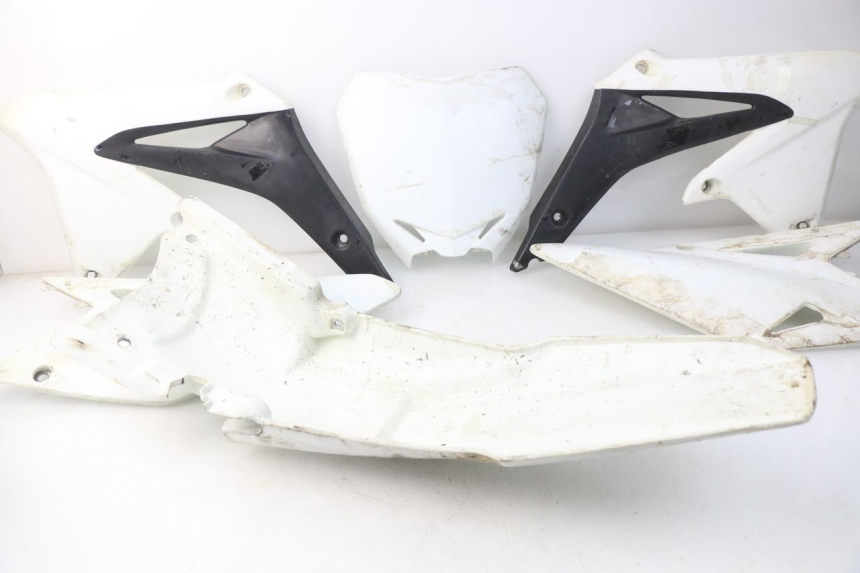 photo de COMPLETE FAIRING SUZUKI RMZ RM-Z 450 (2008 - 2011) - Focus on structure