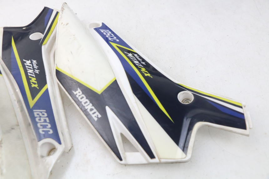 photo de COMPLETE FAIRING MINI MX ROOKIE 125 - Fixing points details