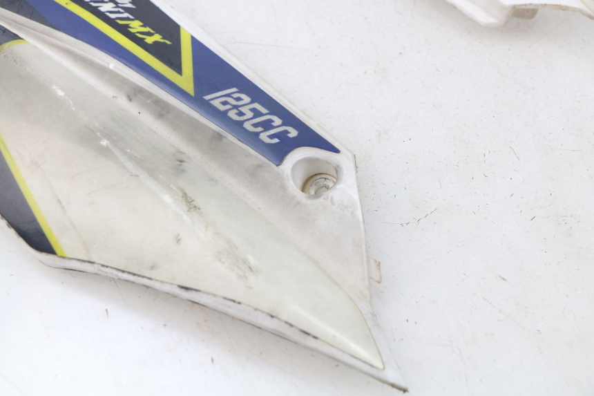 photo de COMPLETE FAIRING MINI MX ROOKIE 125 - Surface and material condition