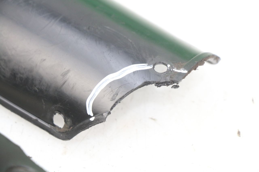 photo de COMPLETE FAIRING NITRO MOTORS THUNDER 125 - Detailed visual inspection