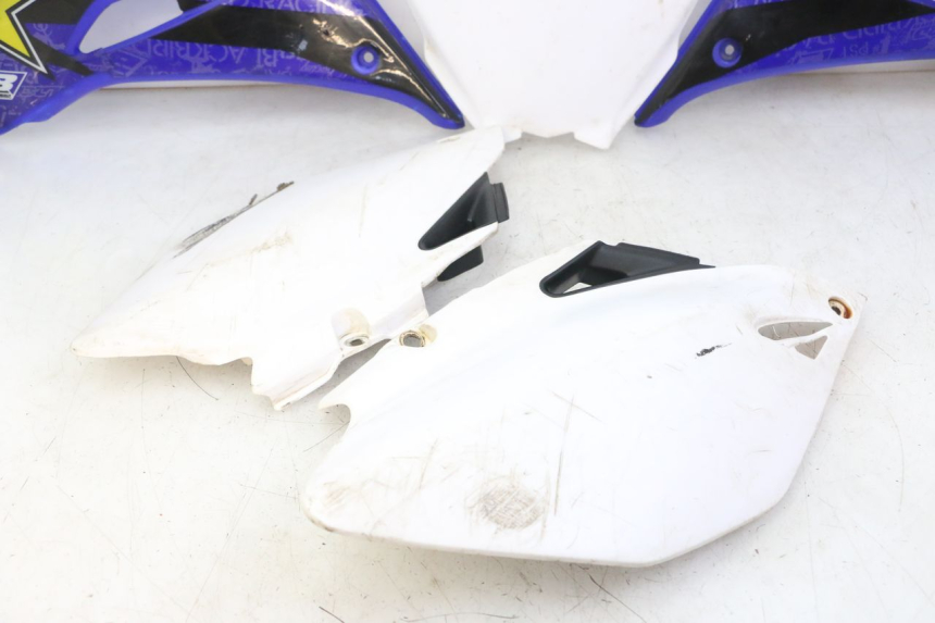 photo de COMPLETE FAIRING YAMAHA YZ-F YZF 250 (2007 - 2013) - Fixing points details