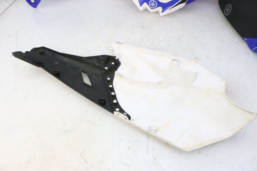 photo de COMPLETE FAIRING YAMAHA YZ-F YZF 250 (2014 - 2018) - Detailed visual inspection