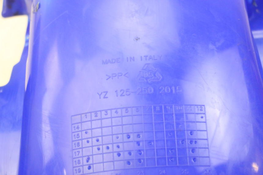 photo de COMPLETE FAIRING YAMAHA YZ 125 (1998 - 2005) - Alternative angle