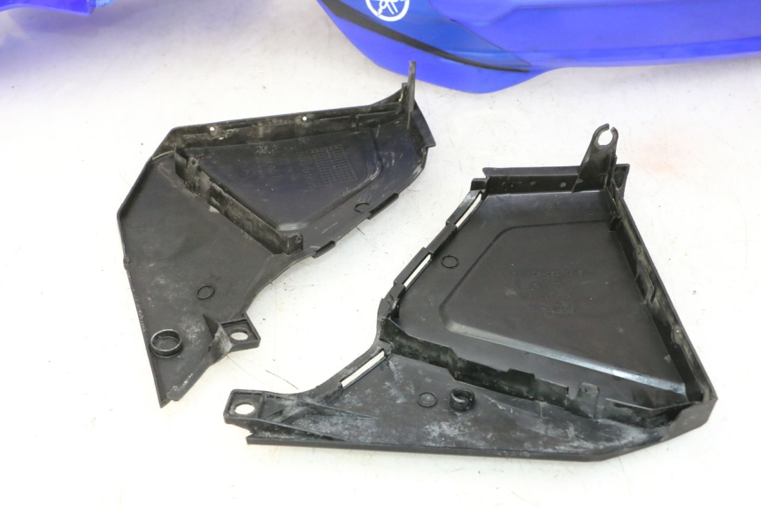 photo de COMPLETE FAIRING YAMAHA YZ 125 (1998 - 2005) - Additional view of the item
