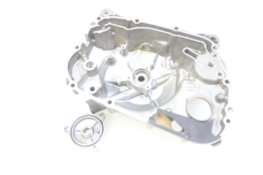 photo de IGNITION COVER SUZUKI BURGMAN 125 (2007 - 2014) - Fixing points details