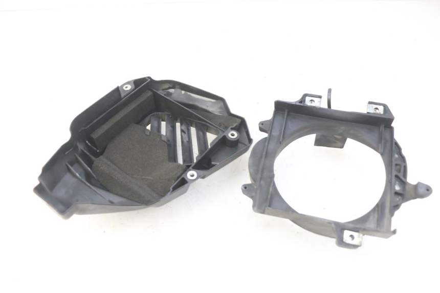photo de IGNITION COVER HONDA FORZA 125 (2015 - 2016) - Zoom on usage condition