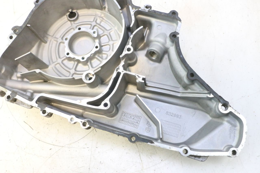 photo de IGNITION COVER GILERA GP 800 (2007 - 2013) - Detailed visual inspection