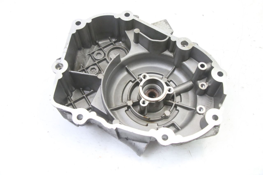 photo de IGNITION COVER PEUGEOT SATELIS 125 (2013 - 2018) - Fixing points details