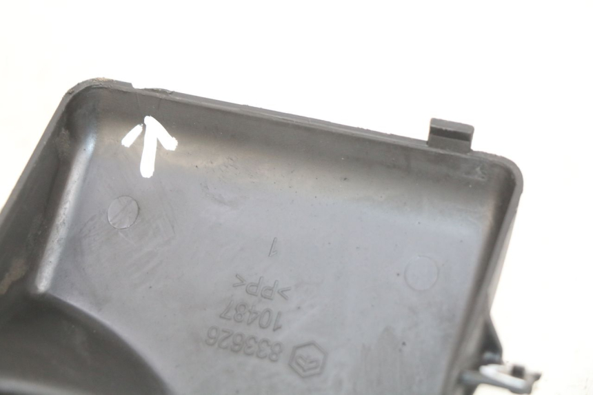 photo de IGNITION COVER PIAGGIO ZIP 2T 50 (2009 - 2019) - Alternative perspective
