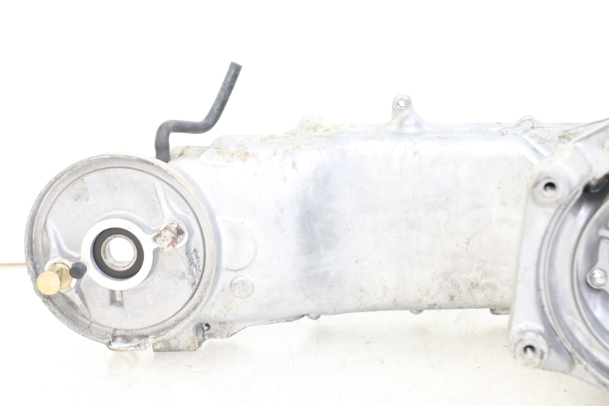 photo de ENGINE CRANKCASE DAELIM A-FOUR 2T 50 (2005 - 2012) - Surface and material condition