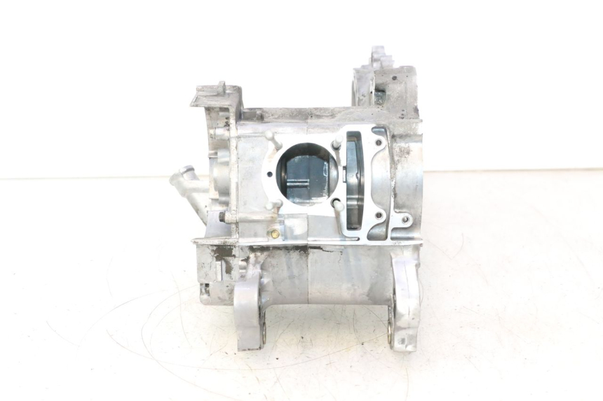 photo de ENGINE LOWER CRANKCASE KYMCO AGILITY 16+ 4T 50 (2018 - 2023) - Component zoom