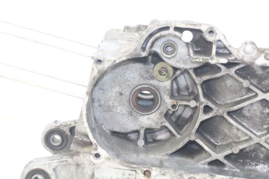 photo de ENGINE LOWER CASING KYMCO AGILITY 4T 50 (2005 - 2018) - Markings and original references