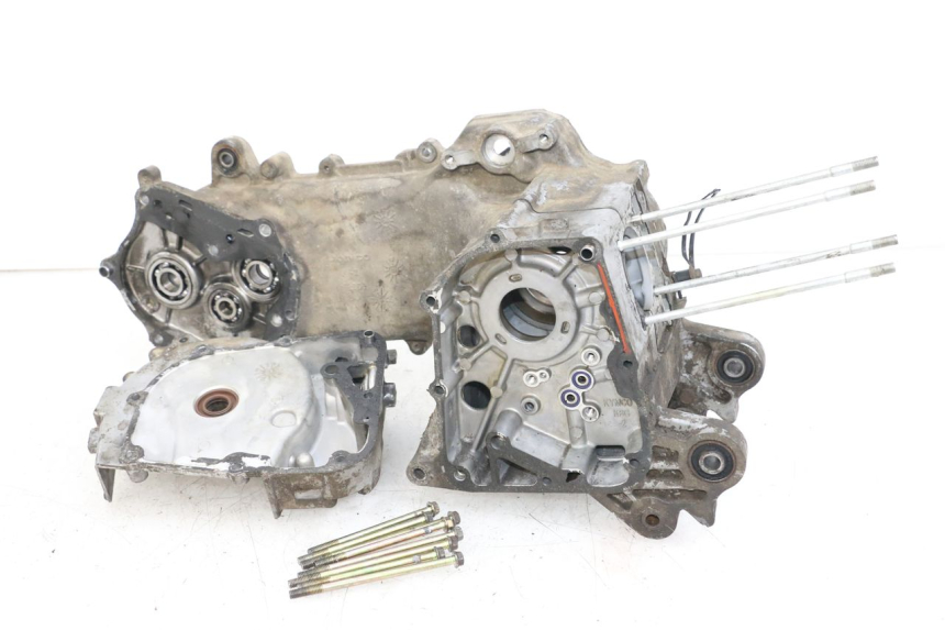 photo de ENGINE LOWER CASING KYMCO AGILITY 4T 50 (2005 - 2018) - Alternative angle