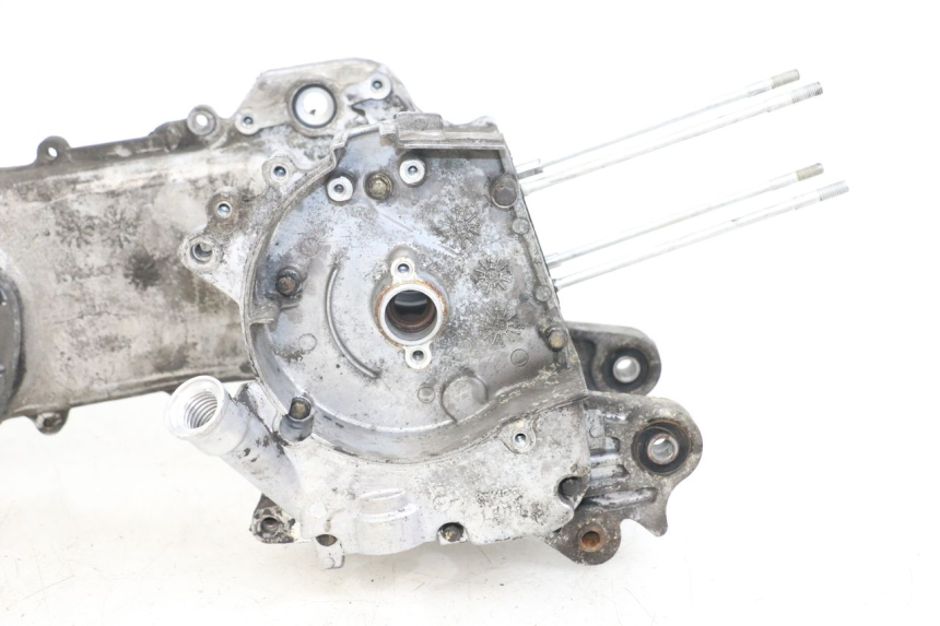 photo de ENGINE LOWER CASING KYMCO AGILITY 4T 50 (2005 - 2018) - Detailed visual inspection