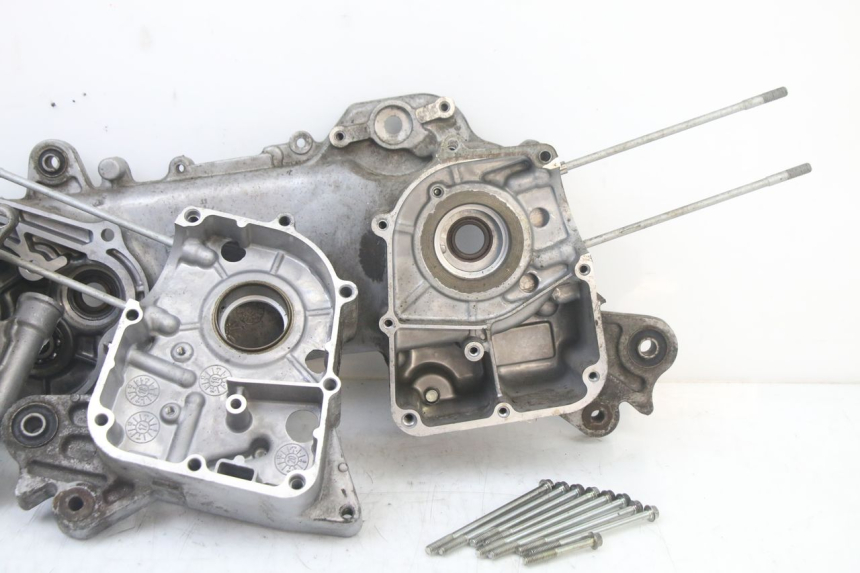 photo de ENGINE LOWER CRANKCASE KYMCO AGILITY 4T 50 (2018 - 2022) - Zoom on usage condition